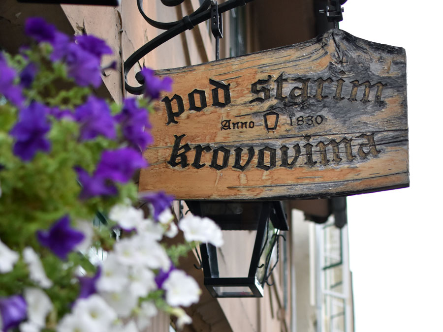 Pod Starim Krovovima ‒ “Pri Šnidaršiću” Bar Is a Unique Chronicle of the Old Zagreb You Might But Shouldn’t Miss